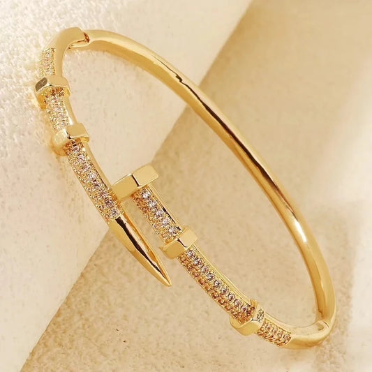 Bracelet Luxurious Gold Color  Bracelet For Fashion - forward Events