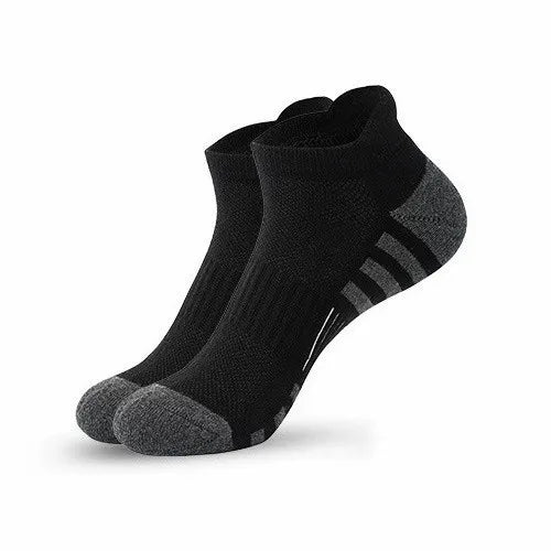 Men Basketball Sports Sock Fashionable Black White