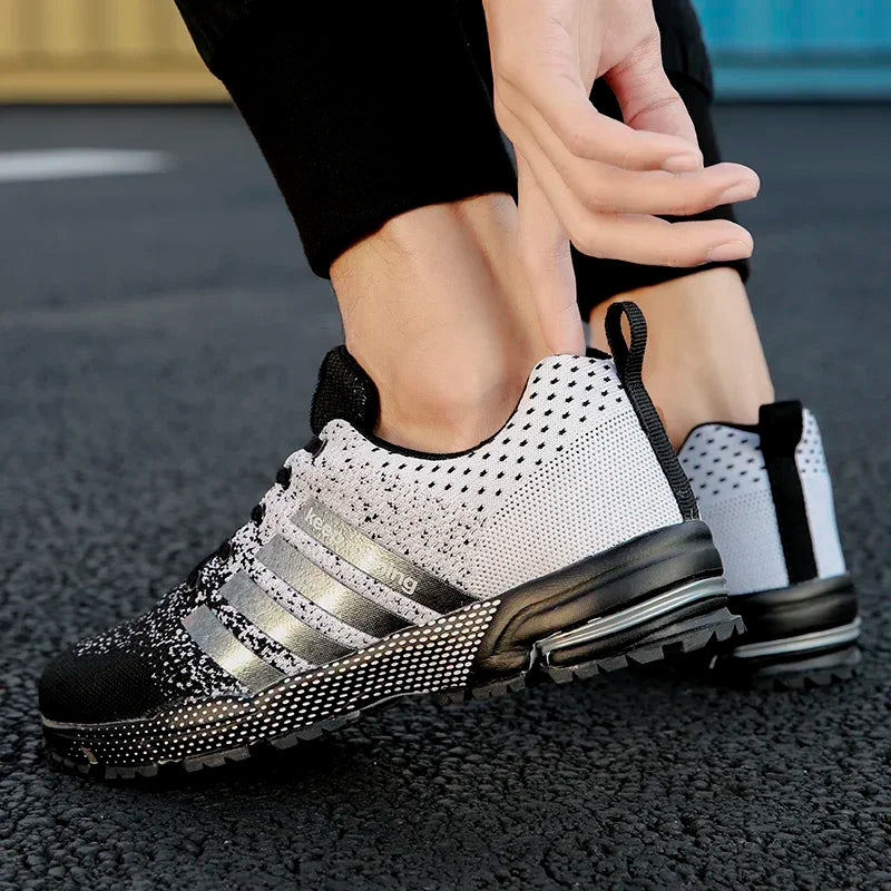 Men Sneakers Fashion Breathable Mesh Comfortable Black Sports Shoes