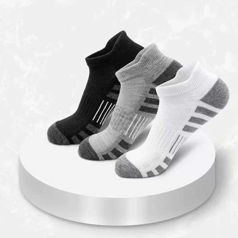Men Basketball Sports Sock Fashionable Black White