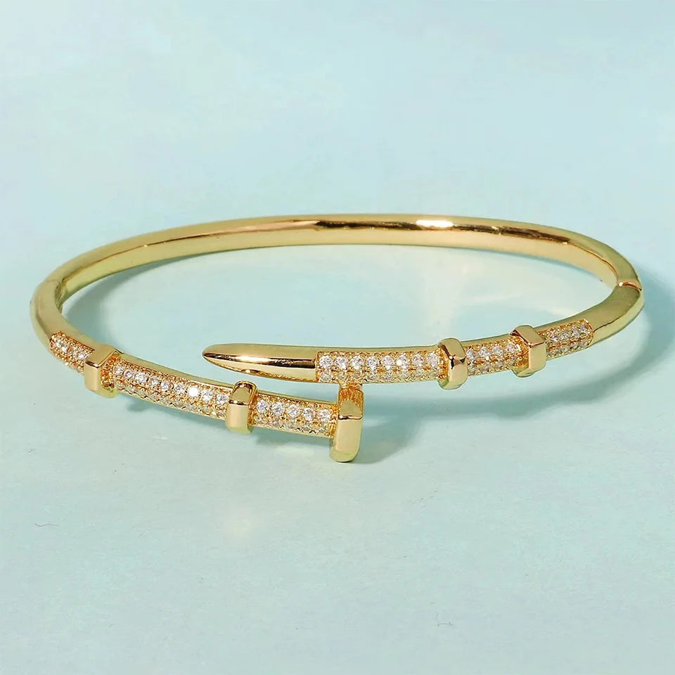 Bracelet Luxurious Gold Color  Bracelet For Fashion - forward Events